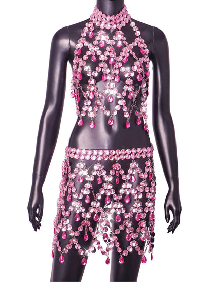 Lyxig rygglös strassklänning i metallisk mesh